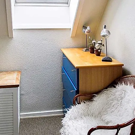 4 Person In Apartamento